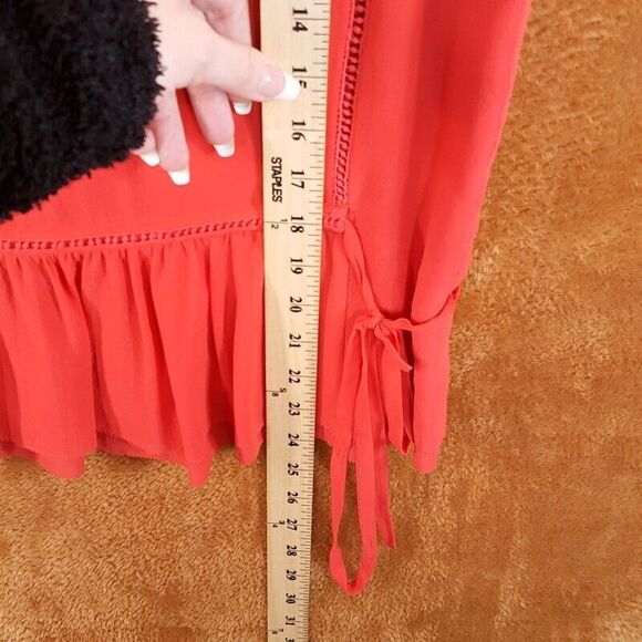 TORY BURCH Womens Top Size 0 Red Blouse Keyhole Silk Sleeveless Perforated - Picture 7 of 8